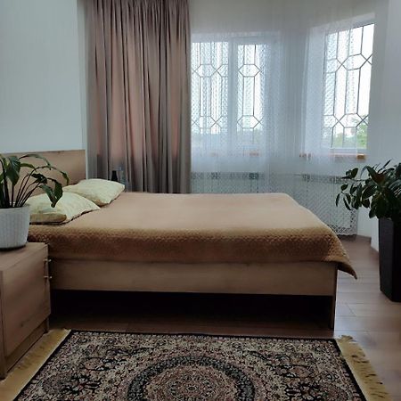 Amanat Guest House Bişkek Dış mekan fotoğraf